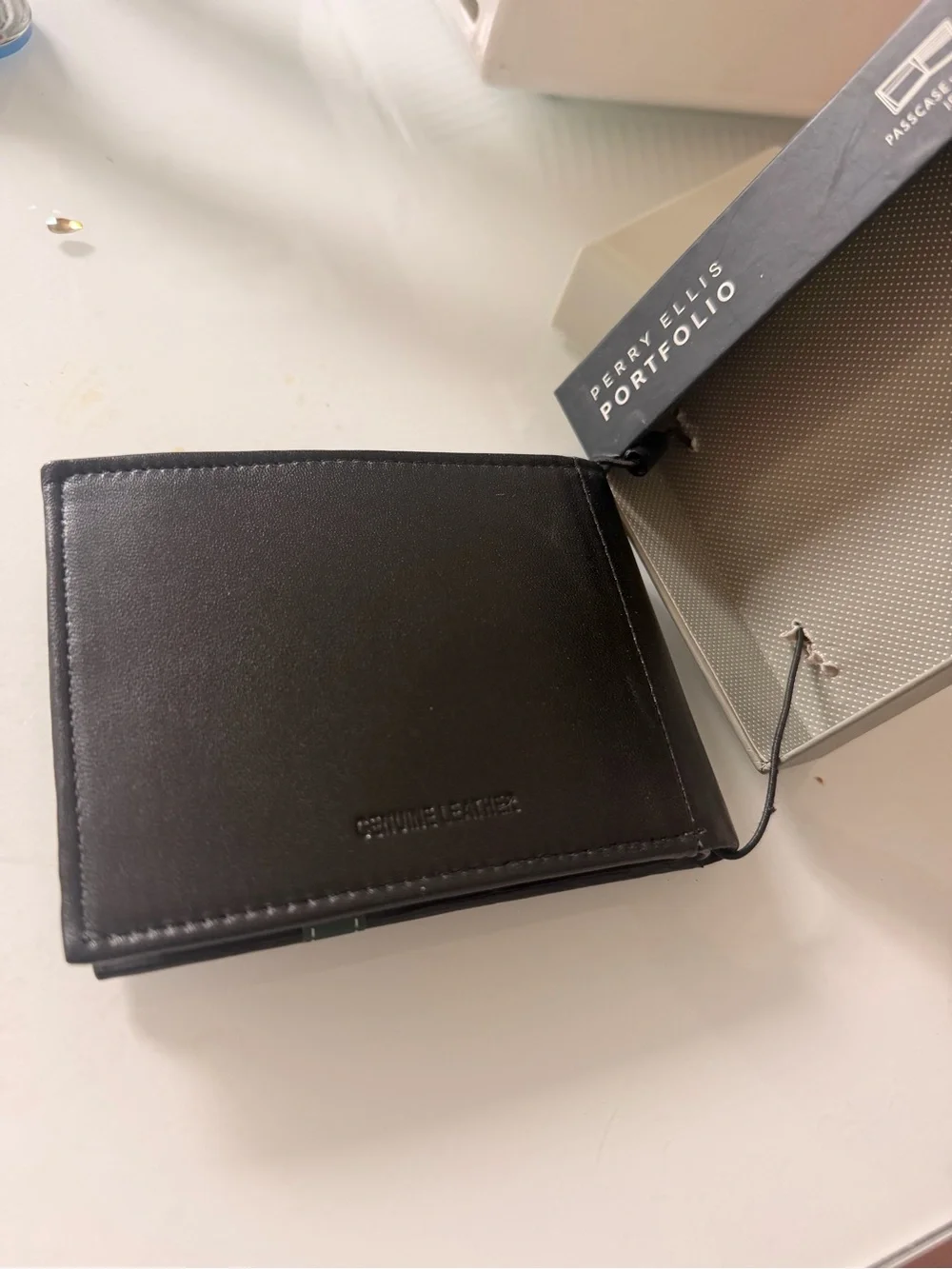 Perry Ellis Portfolio Black Leather Passcase with Removable ID Wallet